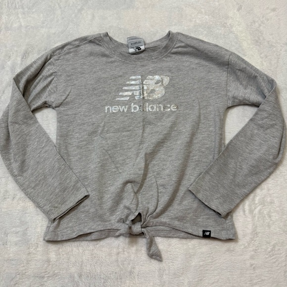 🍁3/$15 New Balance Kids Light Gray Long Sleeve Tee - Picture 1 of 4